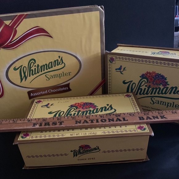 3 - 1980-2000's Vintage Total Whitman's Sampler Assorted Chocolate Boxes (Empty) - Picture 2 of 13